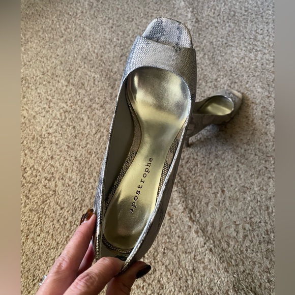 Snakeskin Pattern High Heels - Picture 2 of 6